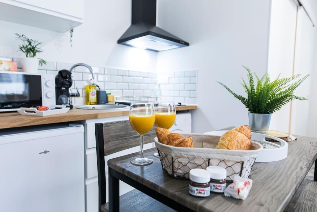 L'Explorateur Du Grecourt Apartment Tours Bagian luar foto